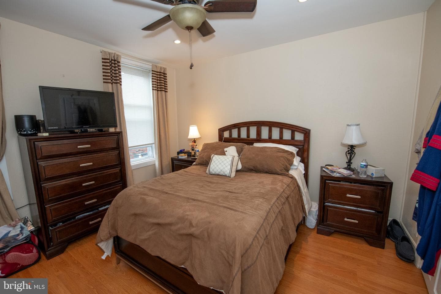 1715 S Iseminger Street photo 16