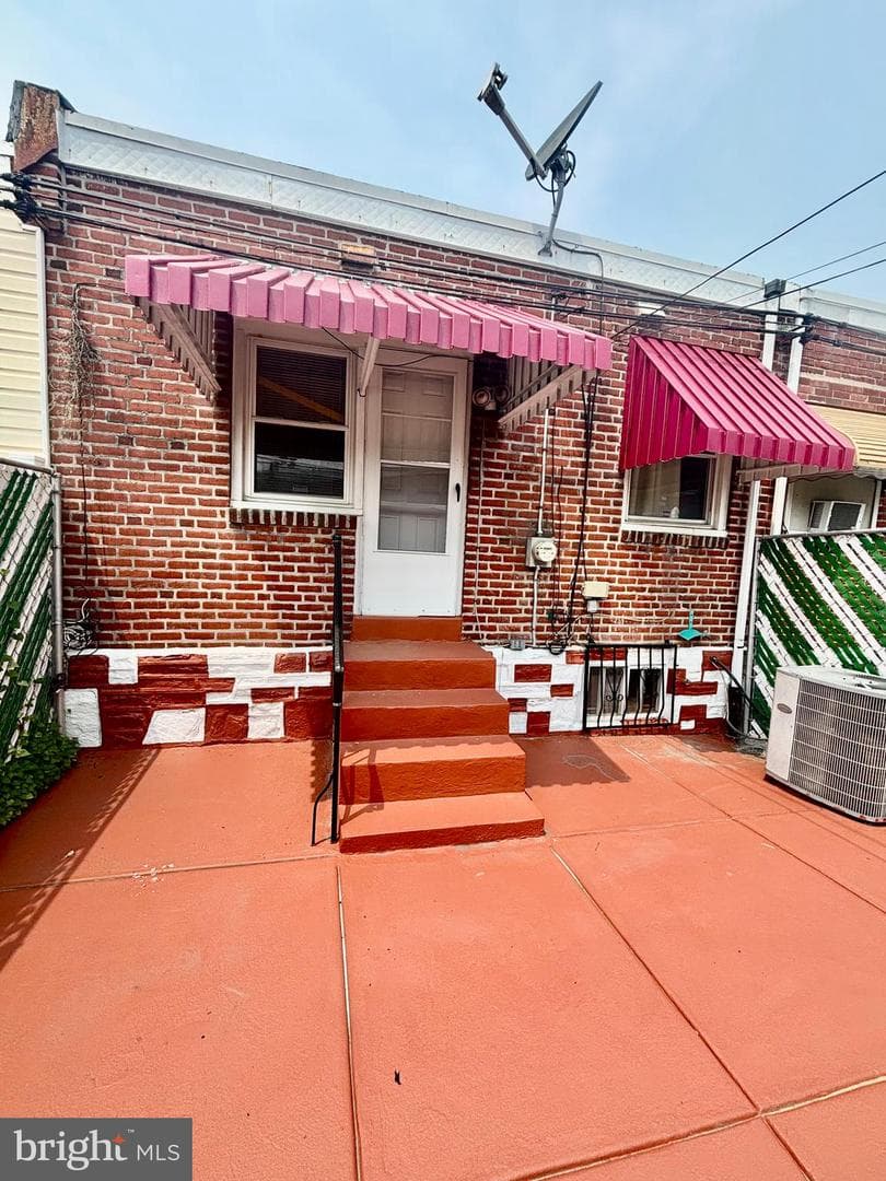 4141 Bennington Street photo 17