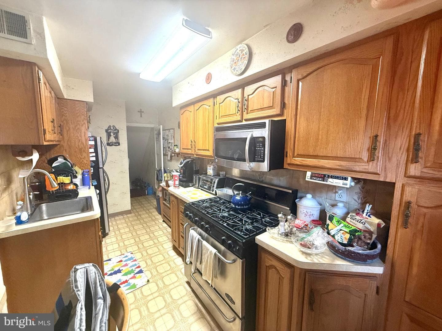4111 Magee Avenue photo 7
