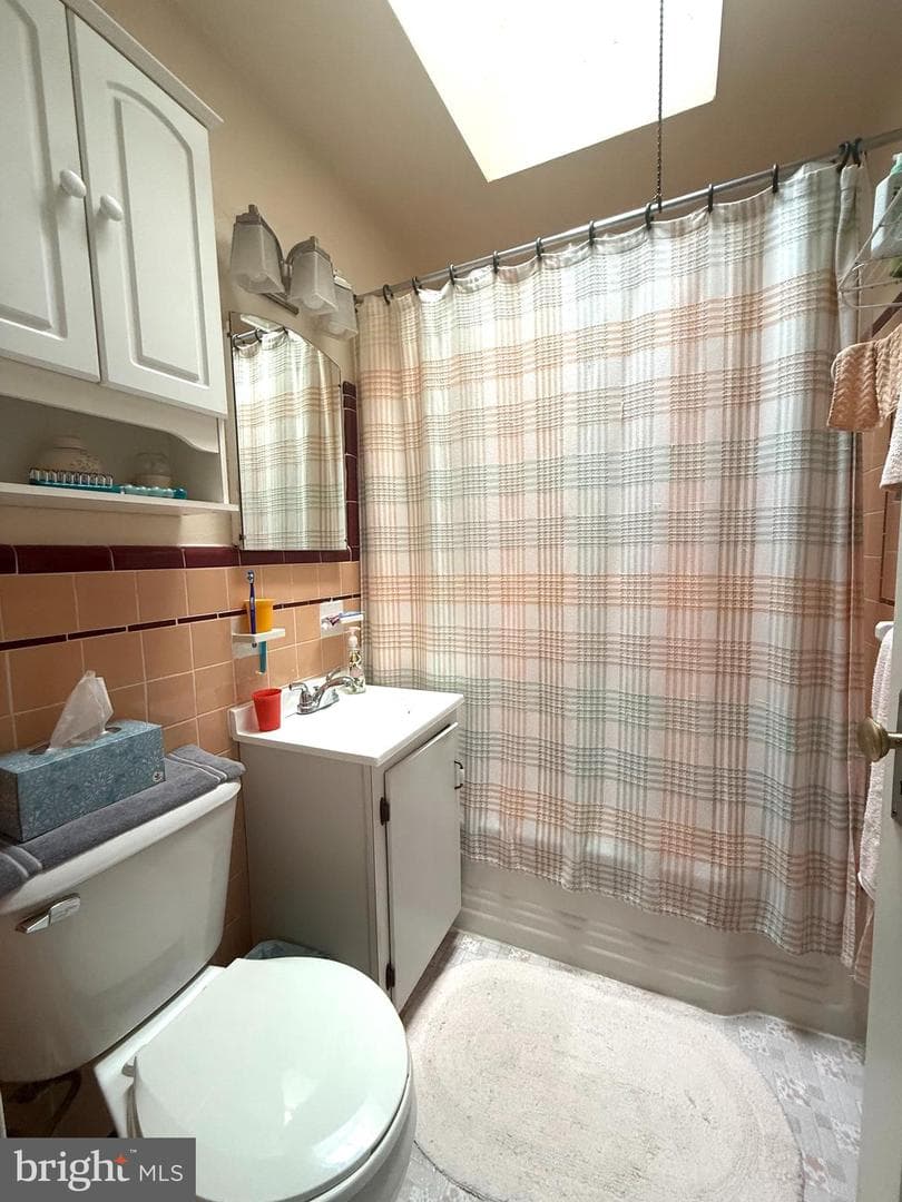 4111 Magee Avenue photo 9