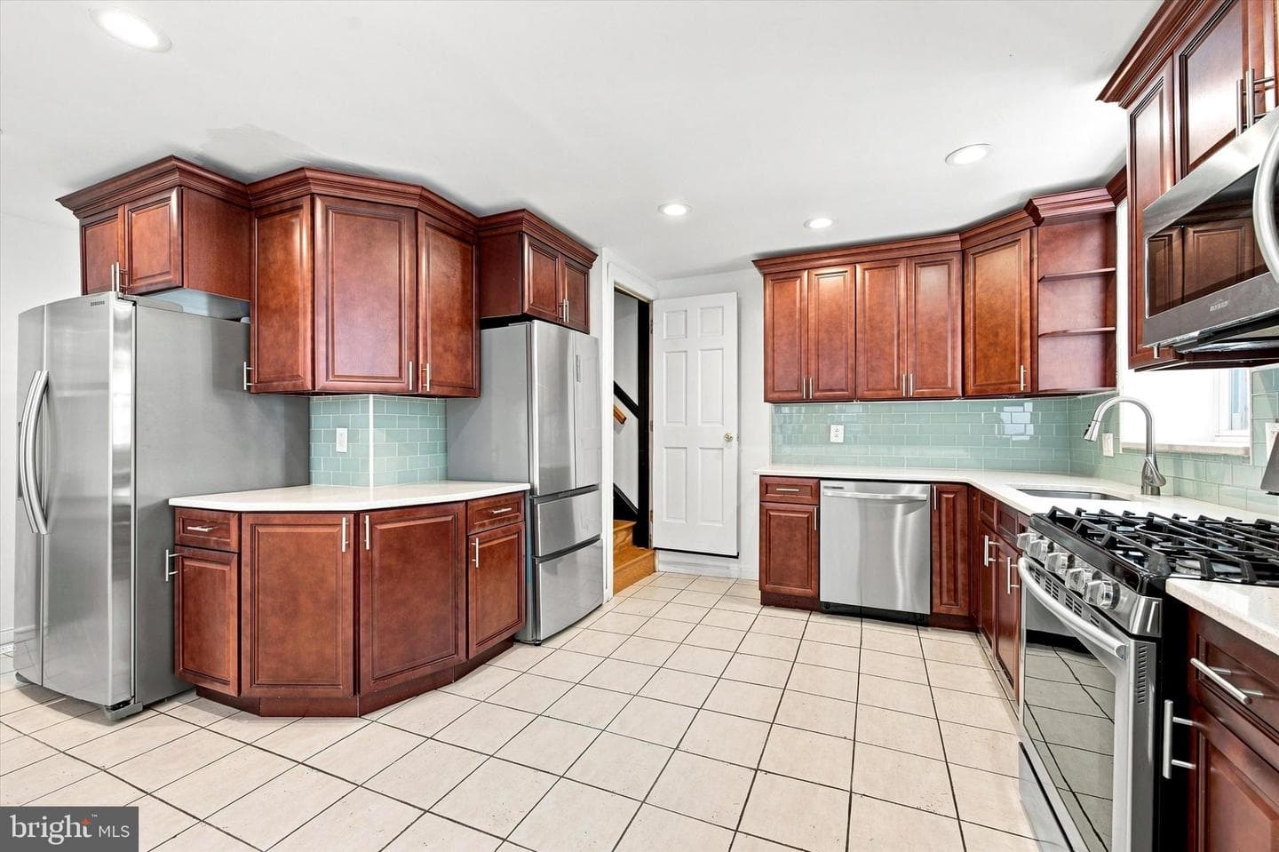 4518 Walnut Street photo 8