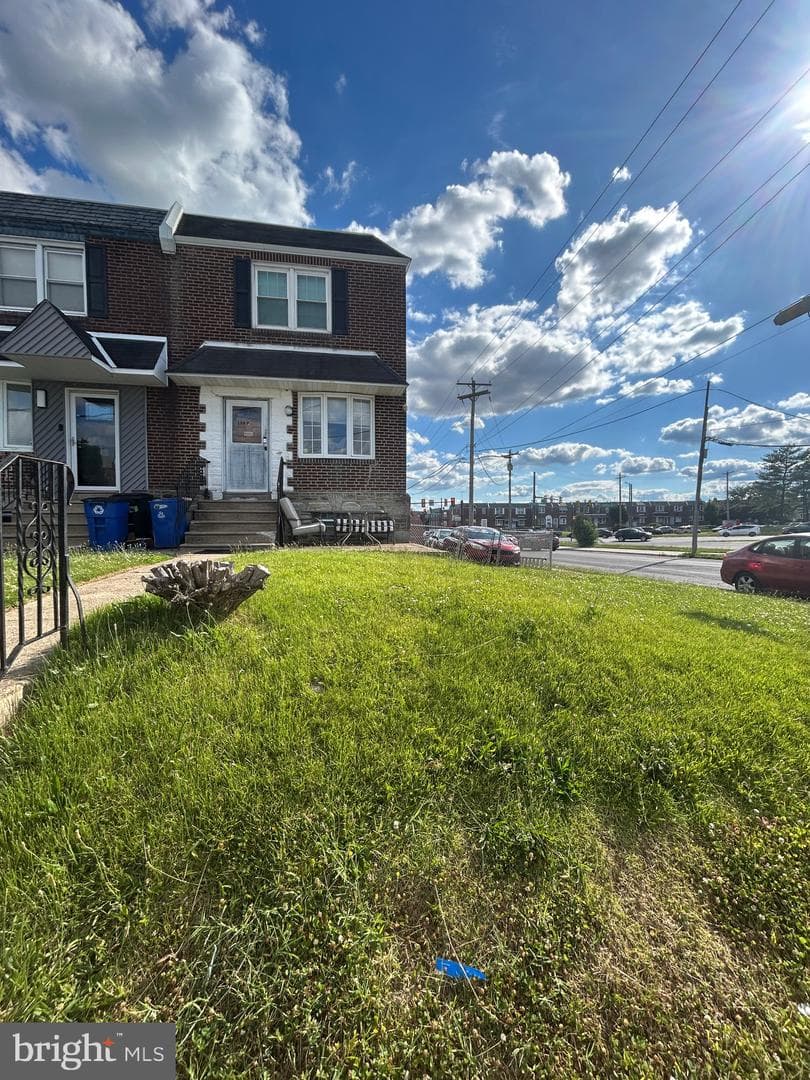 2800 Gilham Street photo 3
