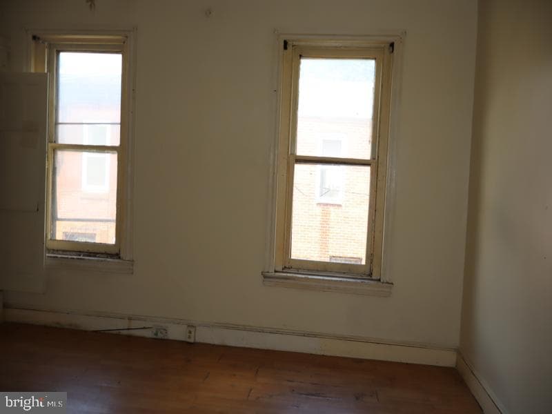 2029 N Stillman Street photo 8