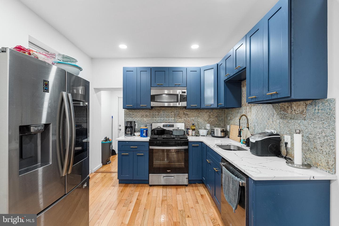 5047 Summer Street photo 6
