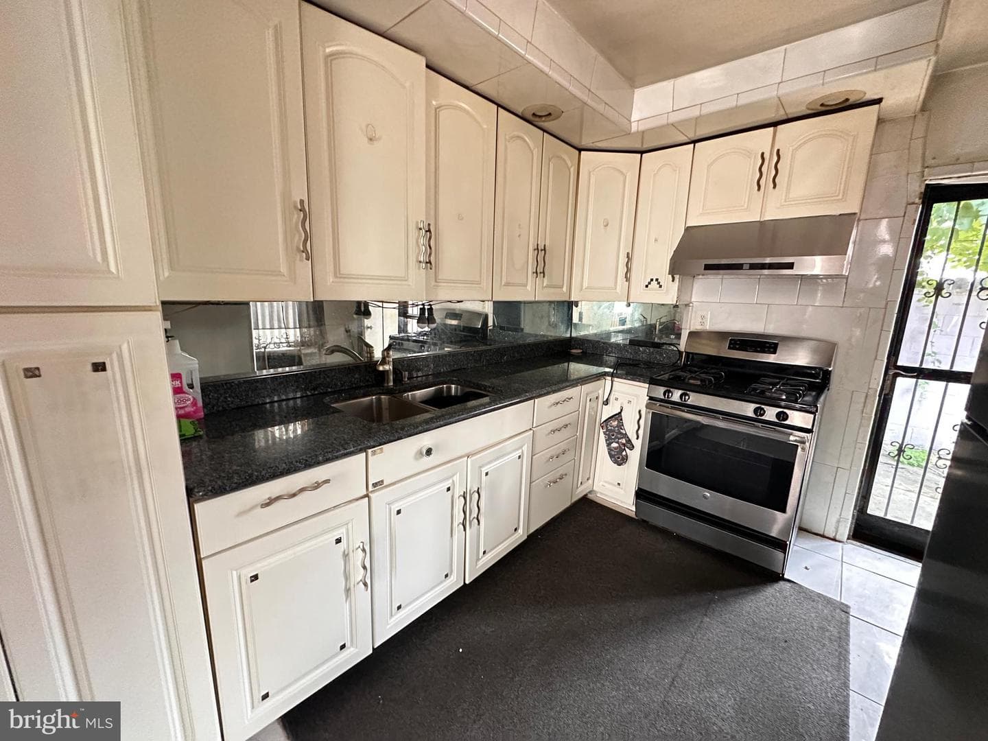 2209 Pierce Street photo 8