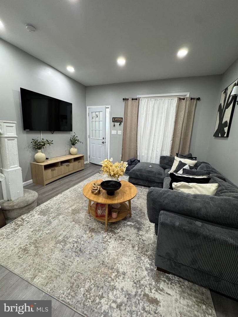 4212 Romain Street photo 18