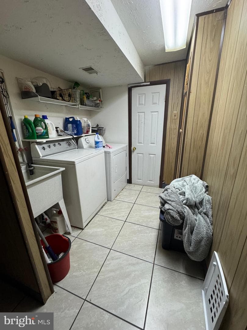7904 Mars Place photo 17