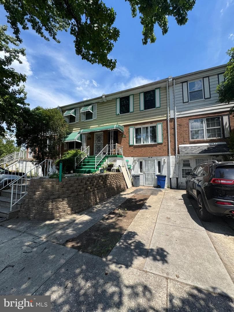 7904 Mars Place photo 3
