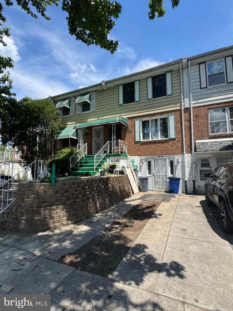 7904 Mars Place photo 4