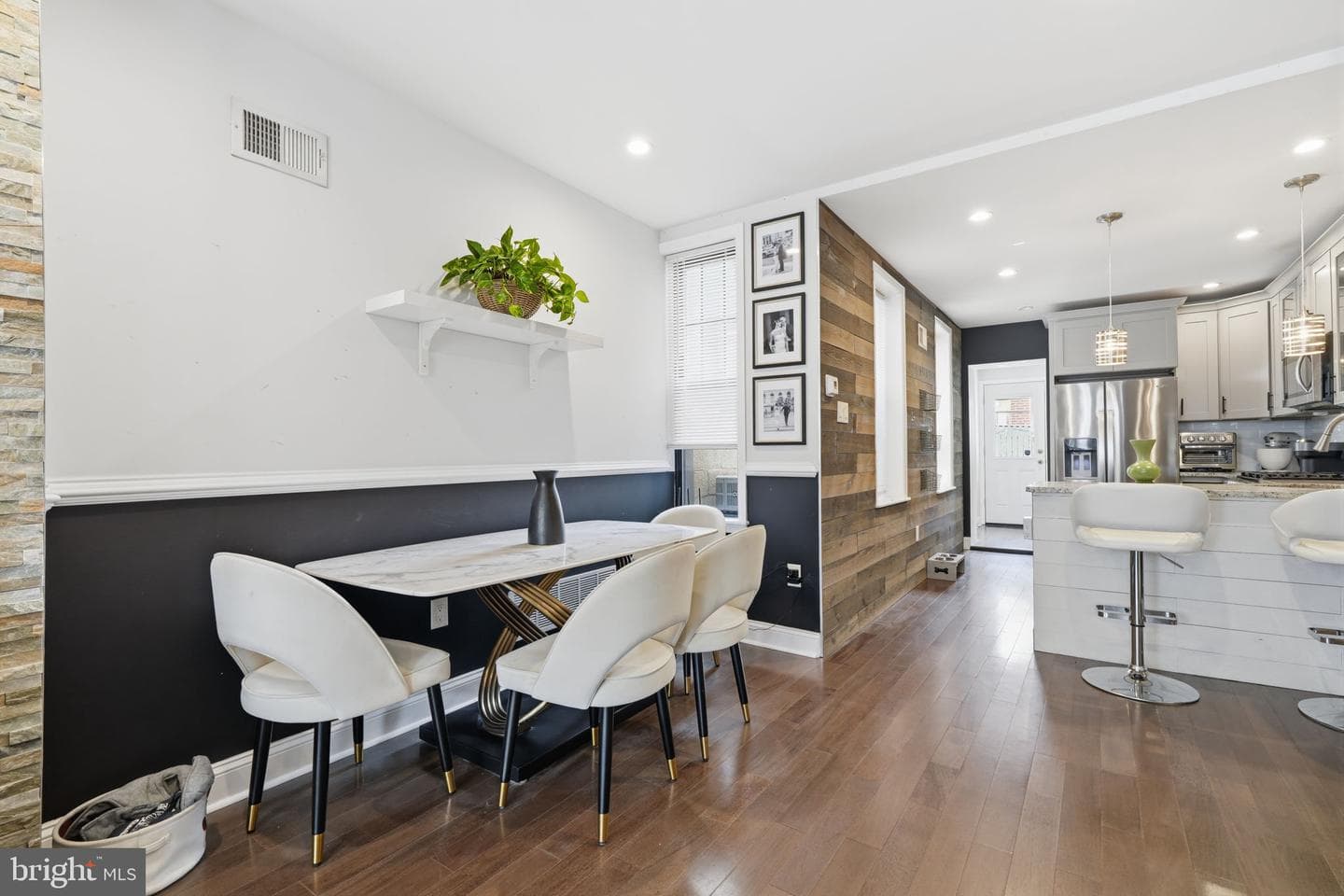 2023 Moore Street photo 10