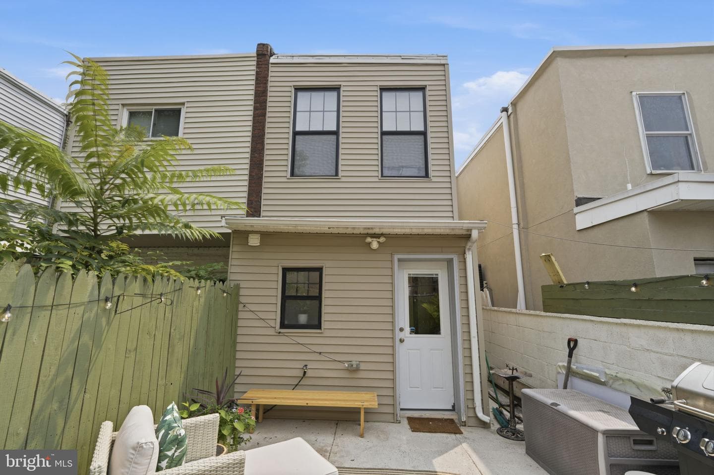 2023 Moore Street photo 19