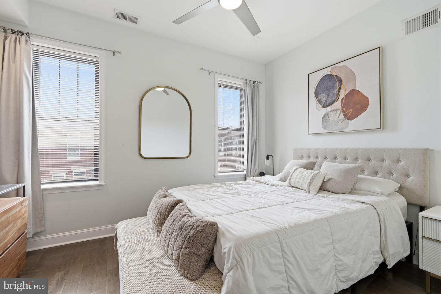 2023 Moore Street photo 30