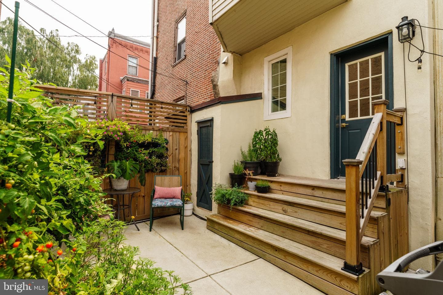 2521 Brown Street photo 29