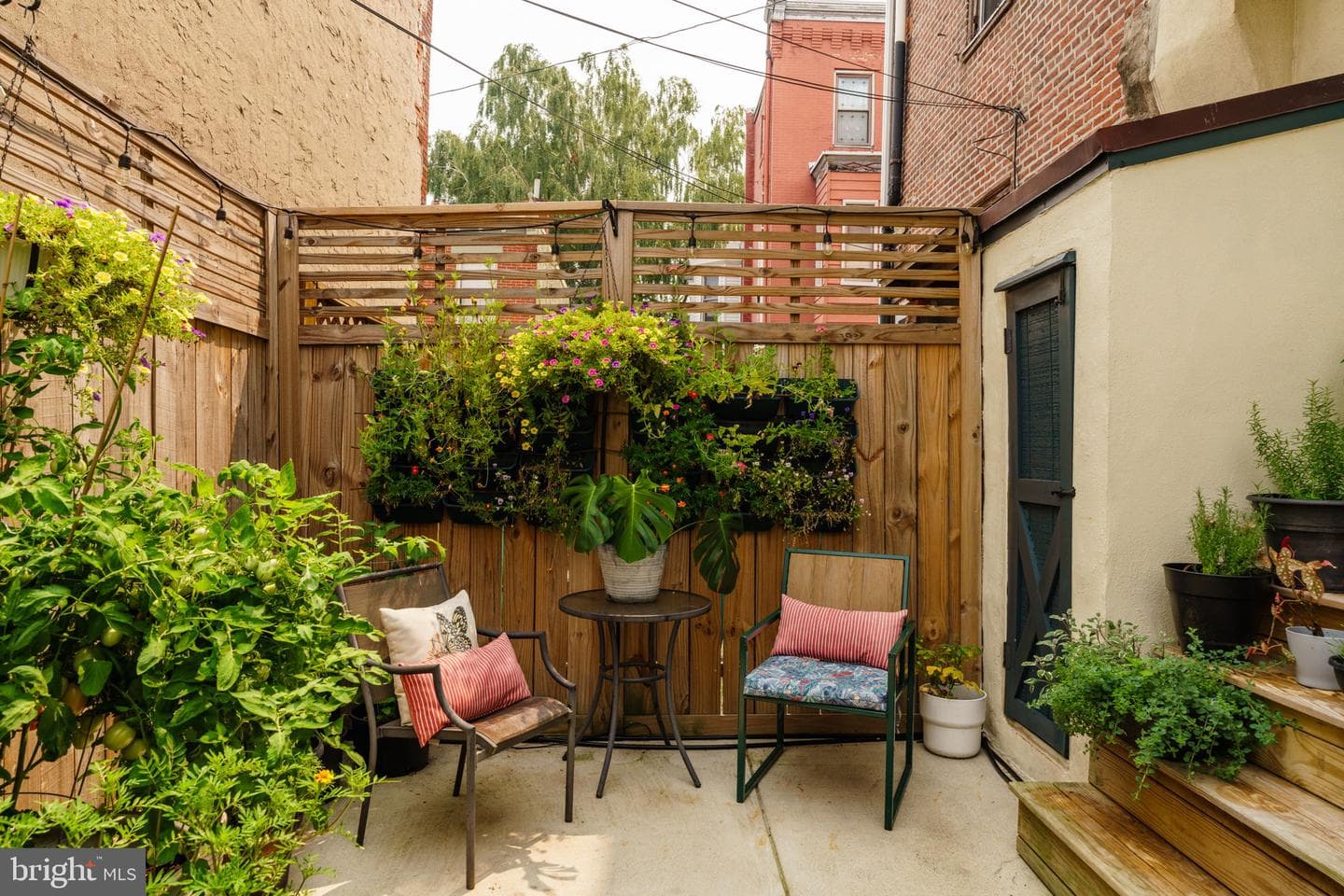 2521 Brown Street photo 30