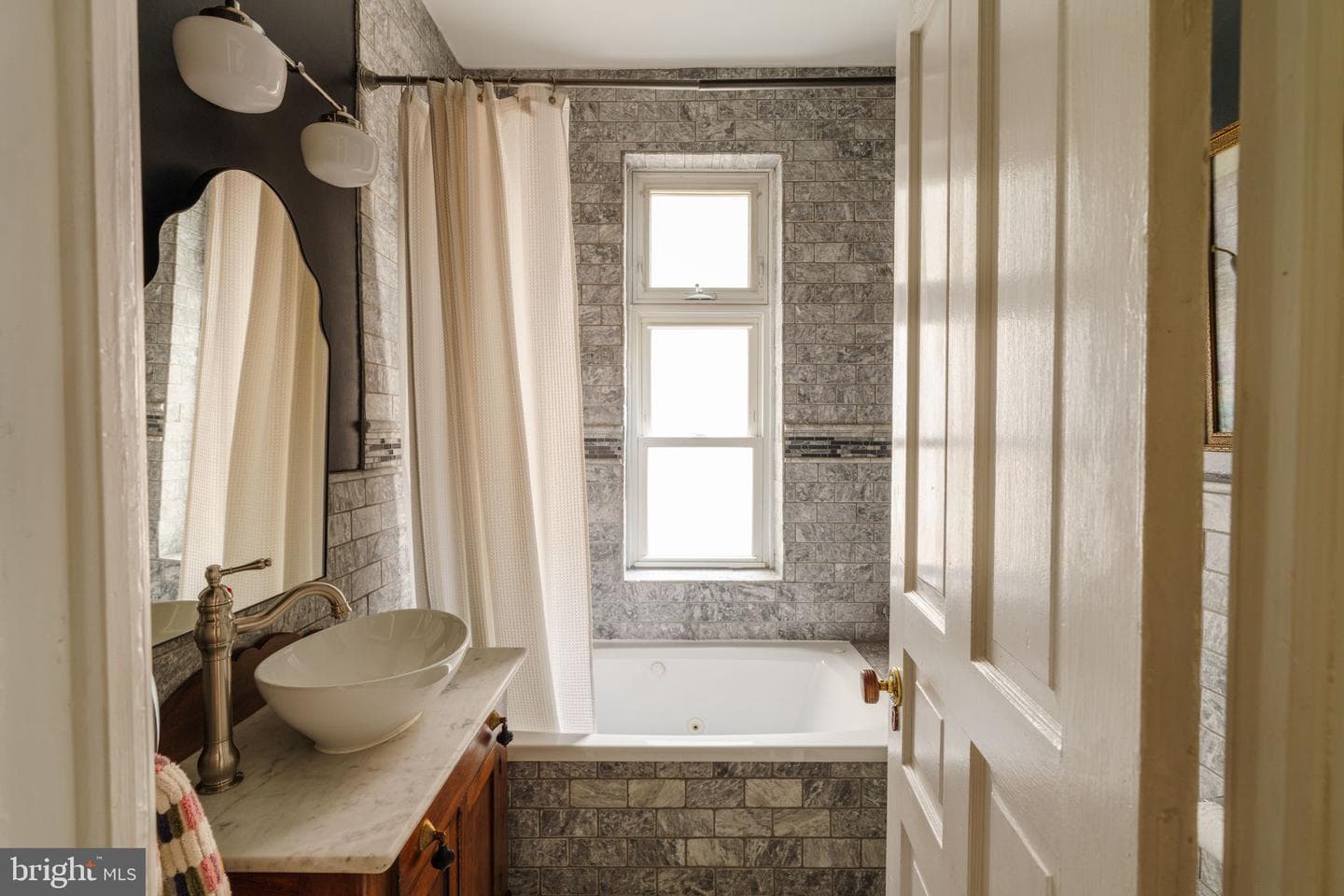 2521 Brown Street photo 41