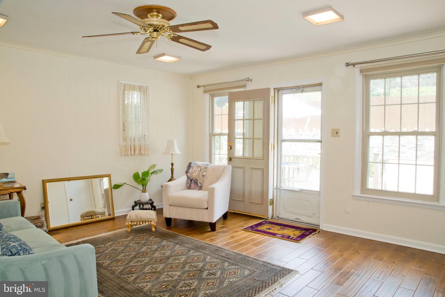 155 Stratford Drive photo 4