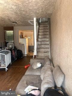 2723 W Seltzer Street photo 6