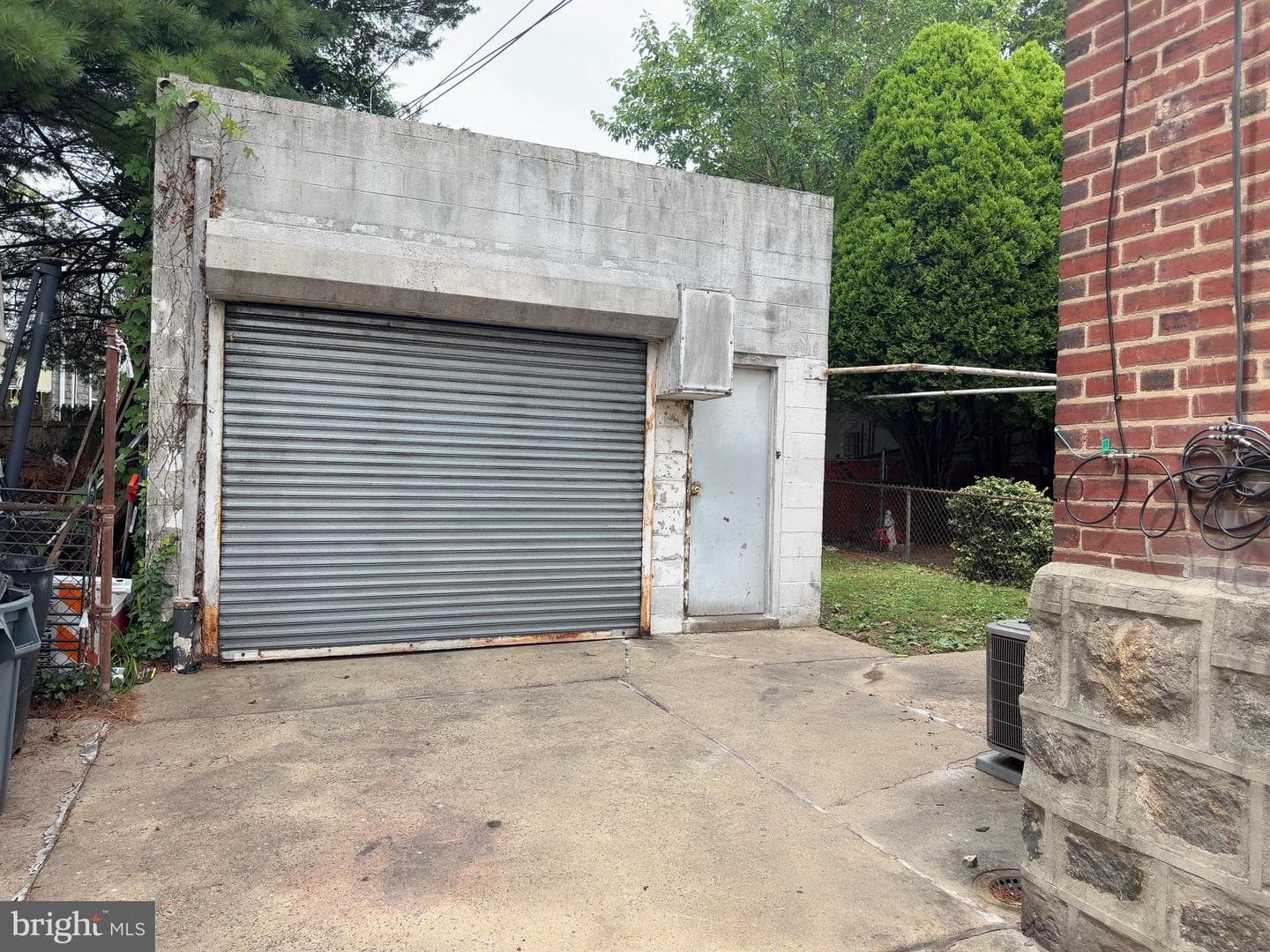 7476 Oxford Avenue photo 12