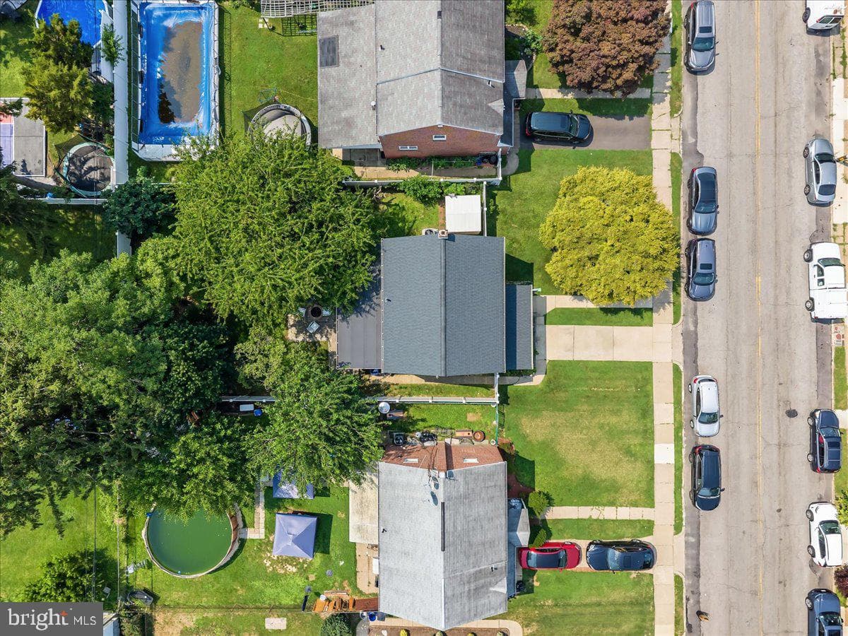 914 Longshore Avenue photo 40