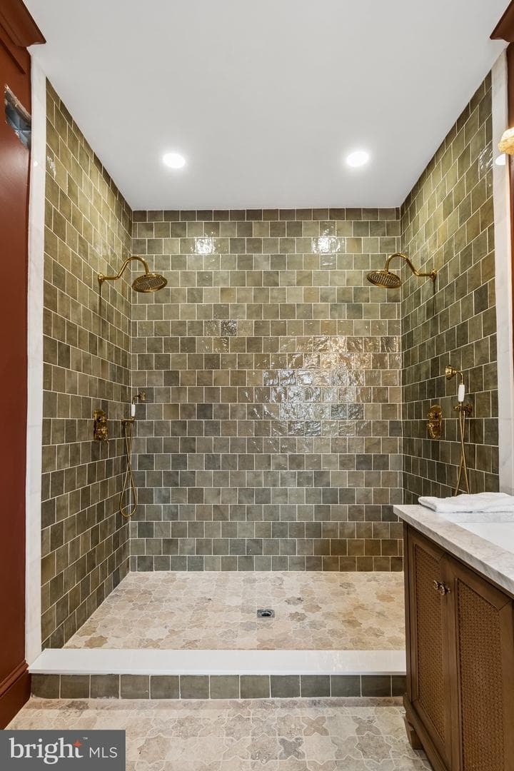 1731 Christian Street photo 31