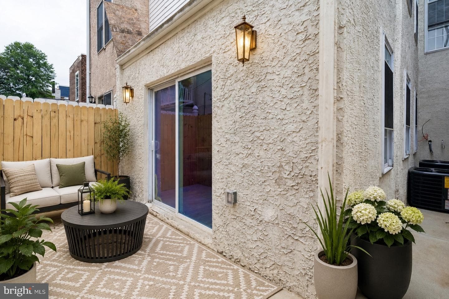 1731 Christian Street photo 38