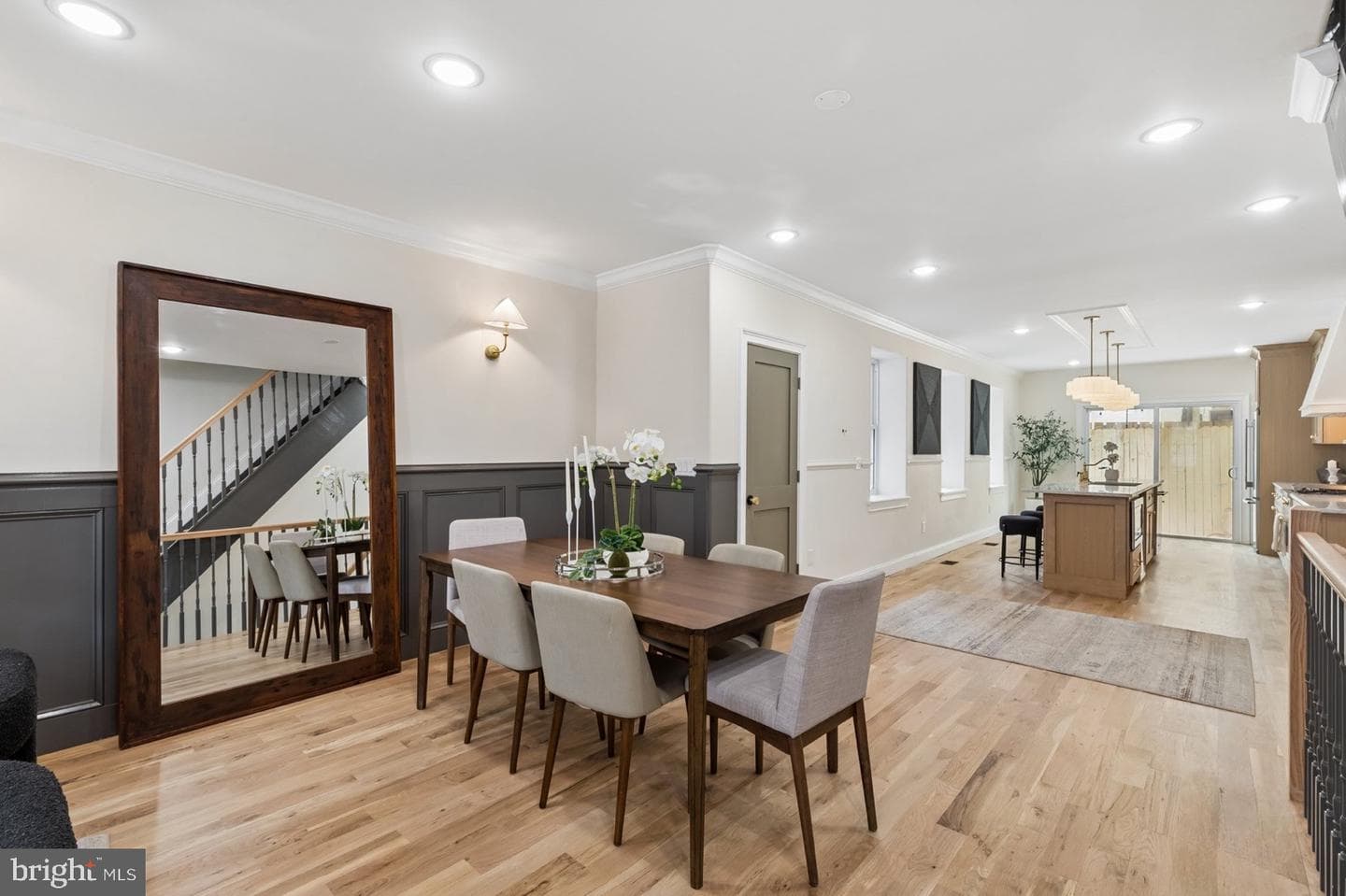 1731 Christian Street photo 9
