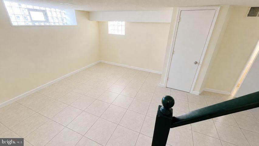 8136 Farnsworth Street photo 28