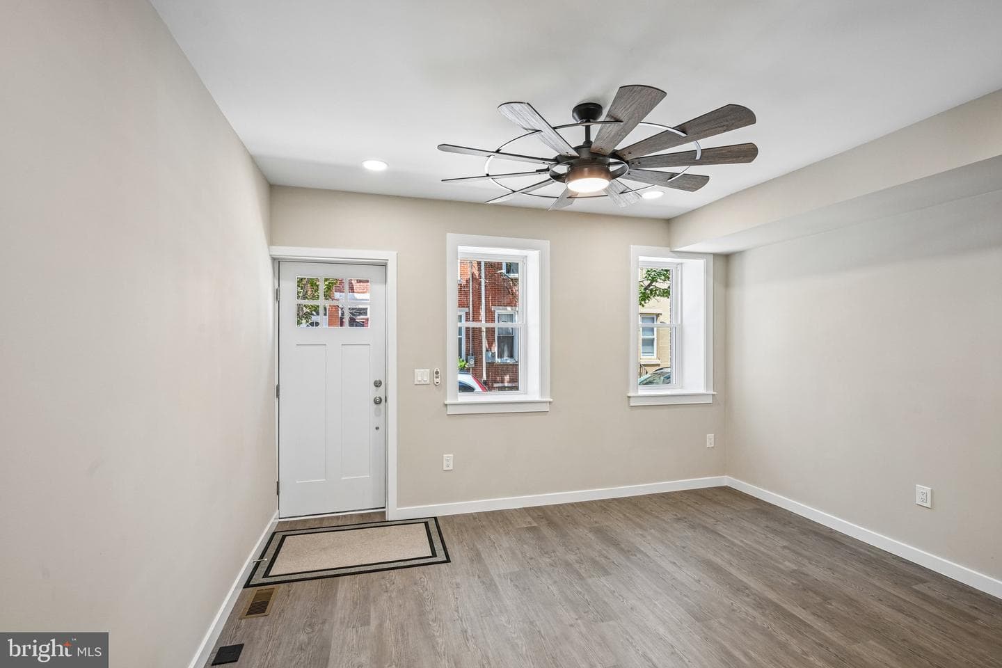 518 Greenwich Street photo 3