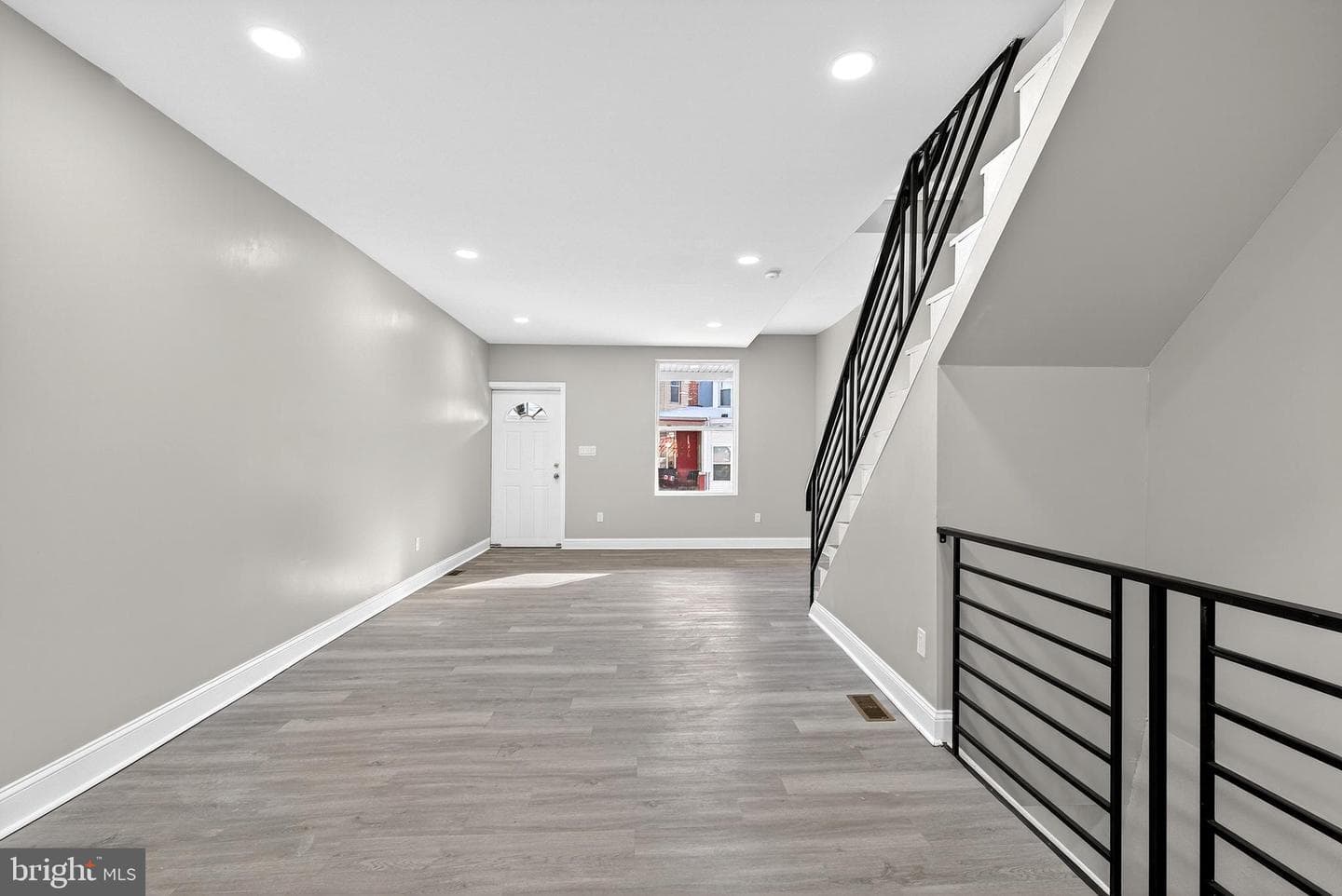 5443 Irving Street photo 11