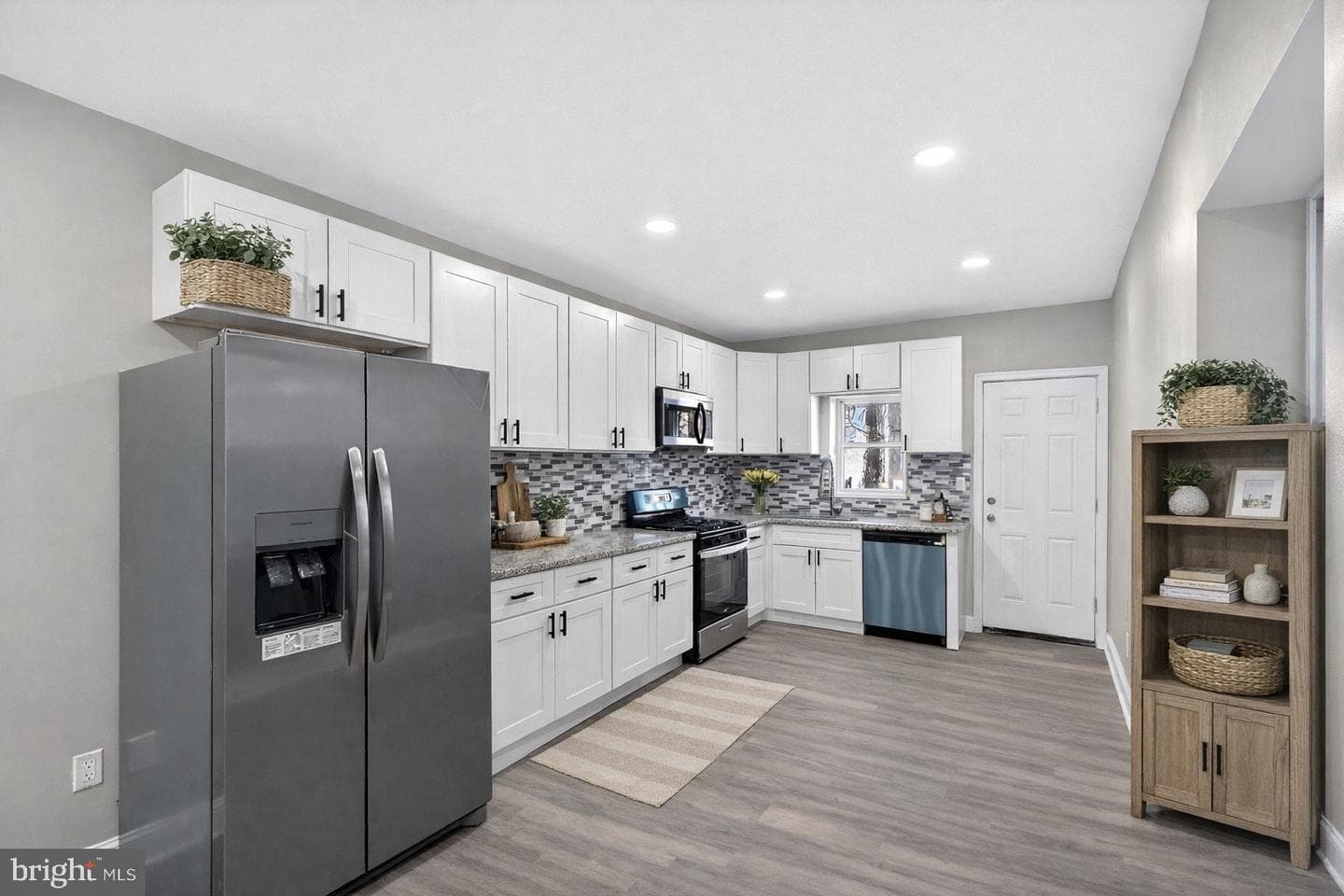 5443 Irving Street photo 12