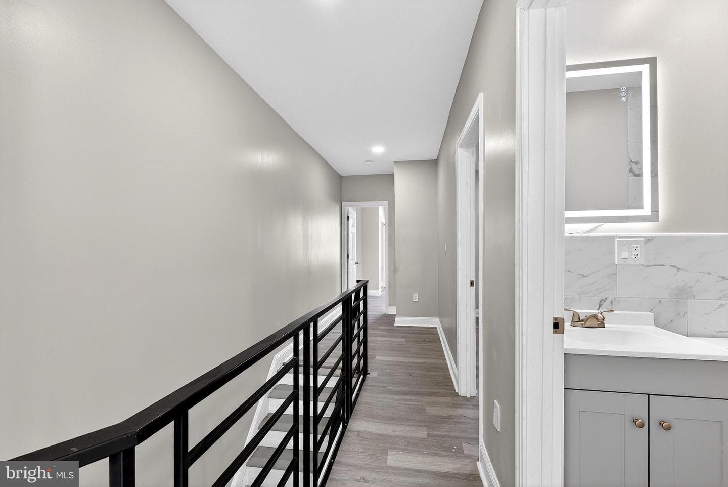 5443 Irving Street photo 25