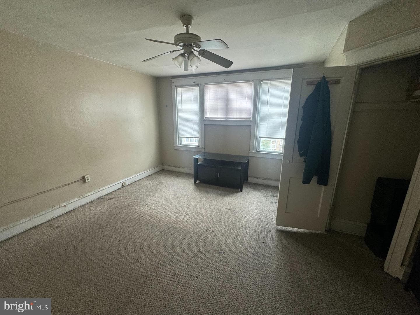 806 W Wellens Street photo 5