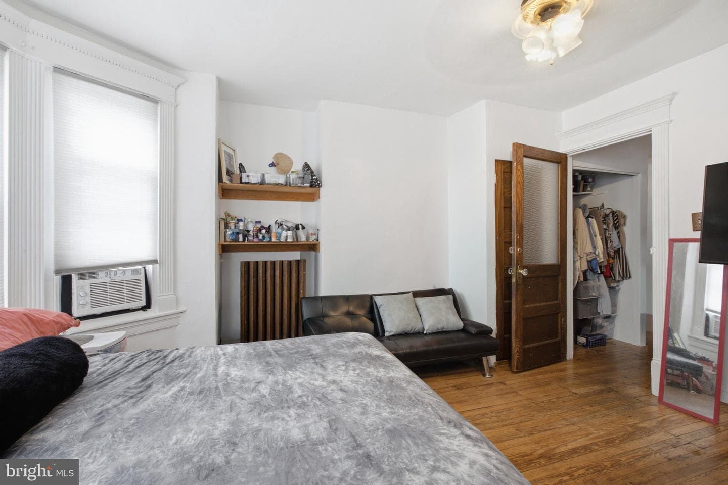 6023 Webster photo 21