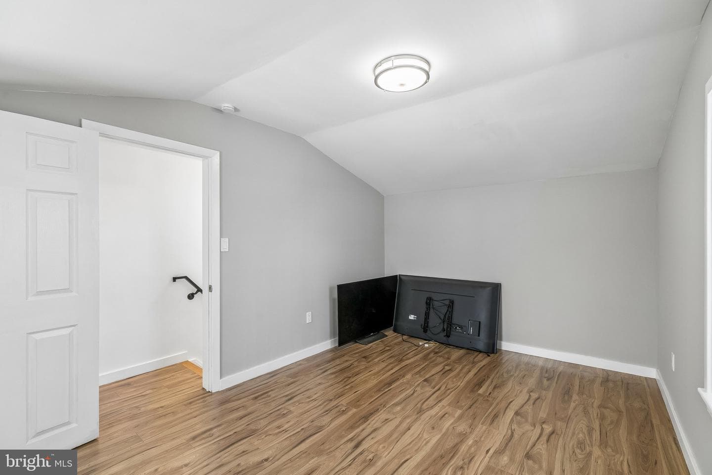 7010 Hegerman Street photo 27
