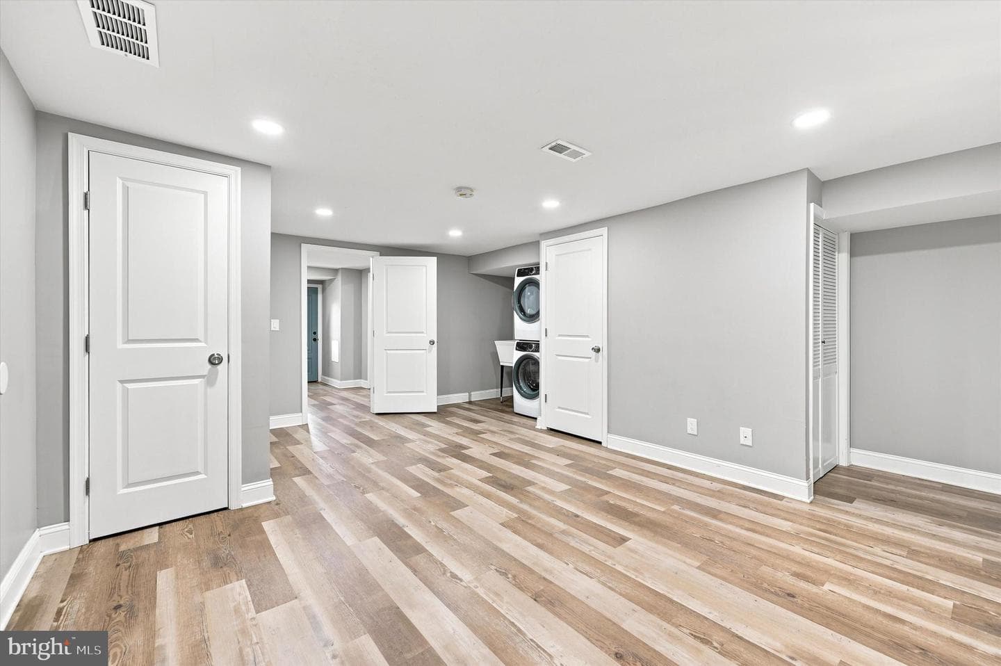 33 E Gorgas Lane photo 22