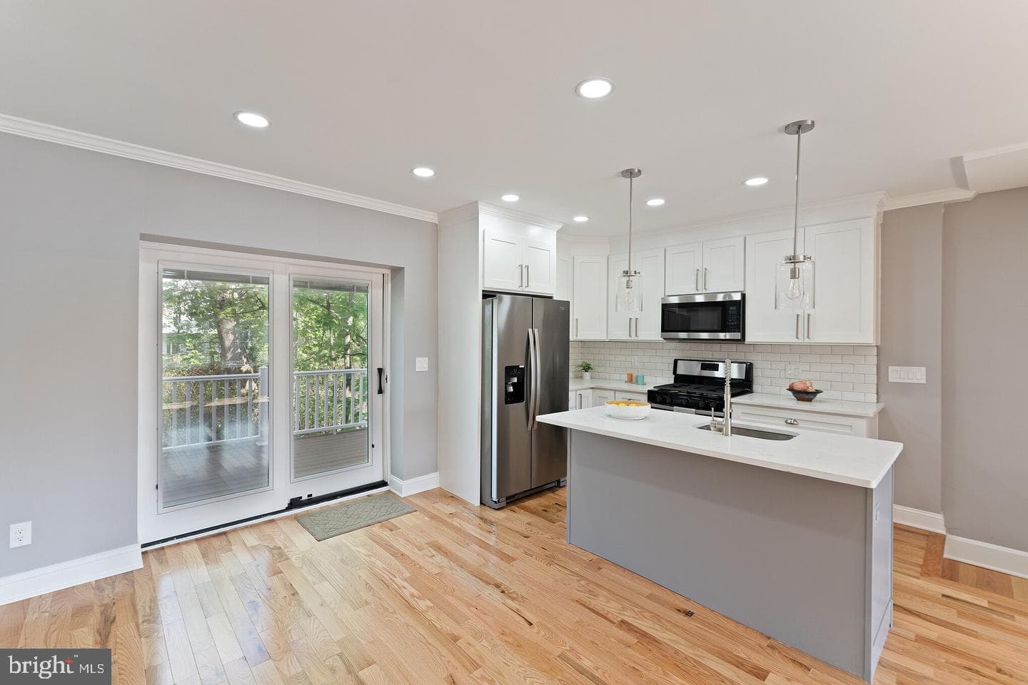 33 E Gorgas Lane photo 5