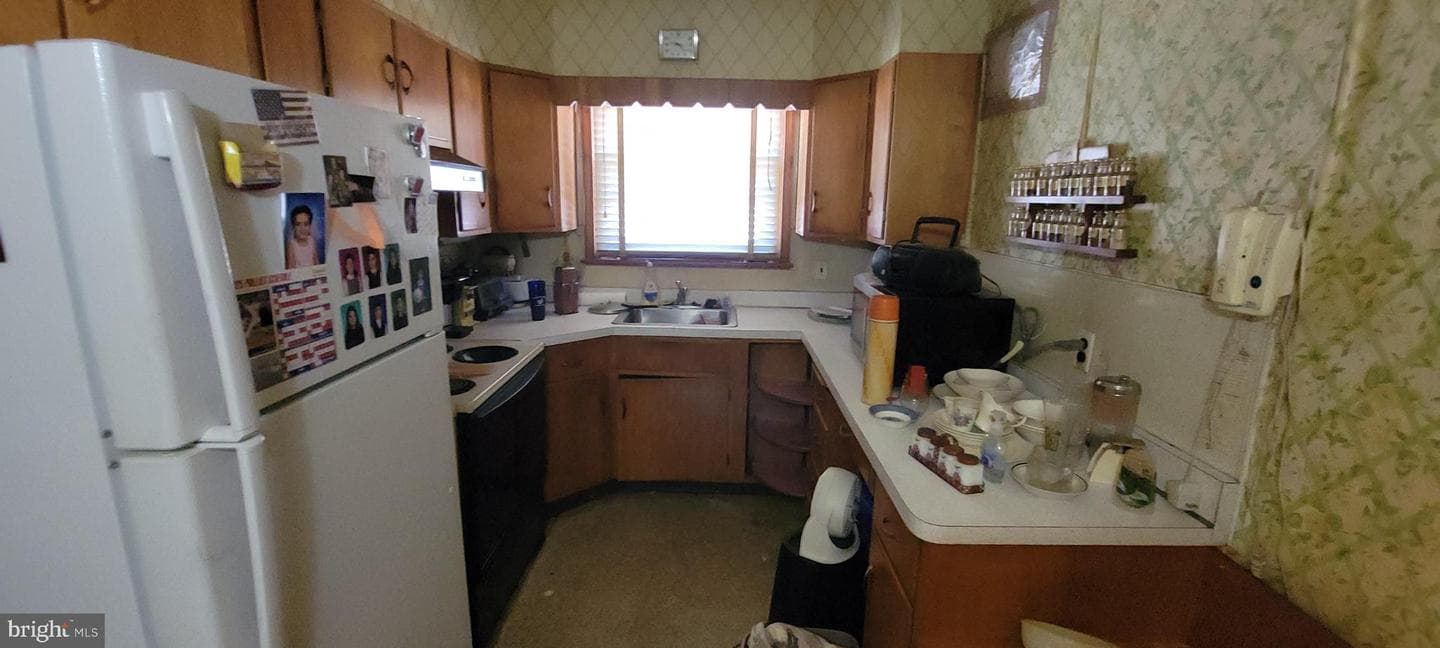 6120 Loretto Avenue photo 4