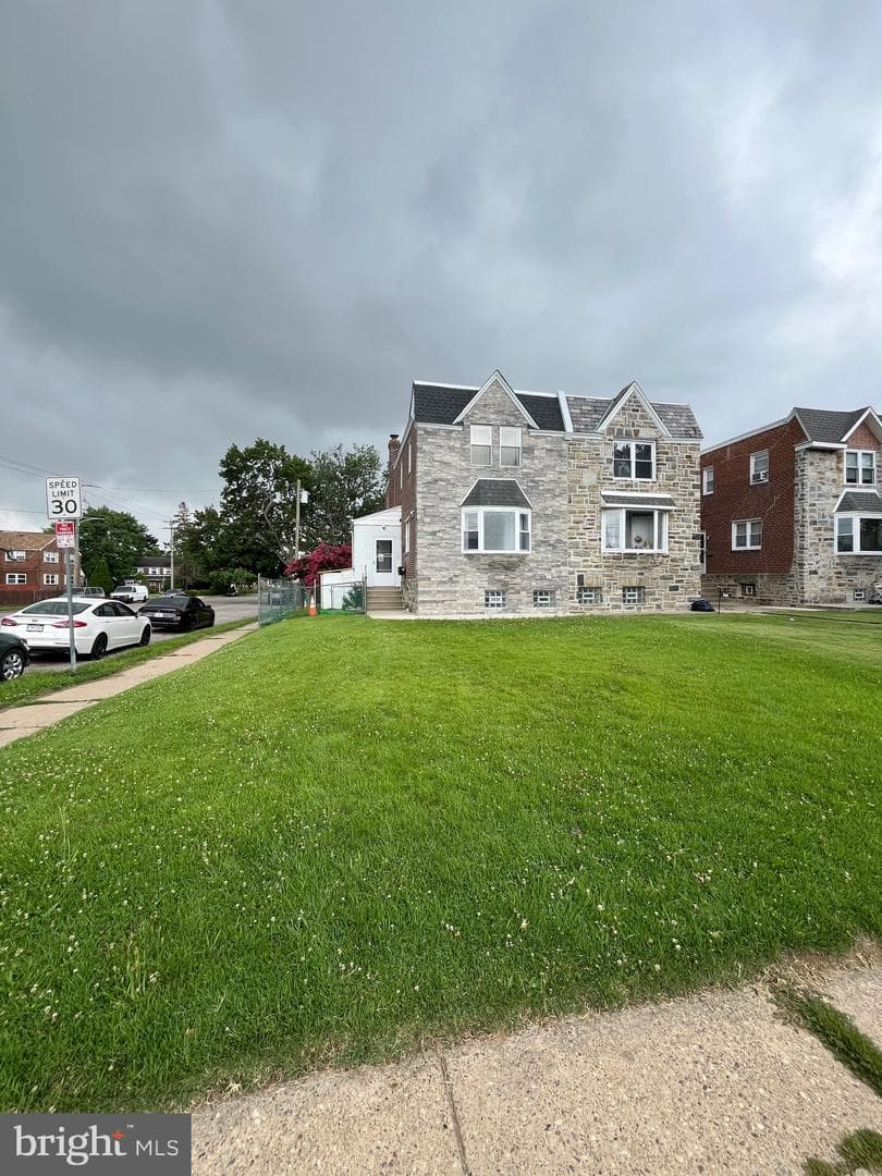 850 Longshore Avenue, Philadelphia