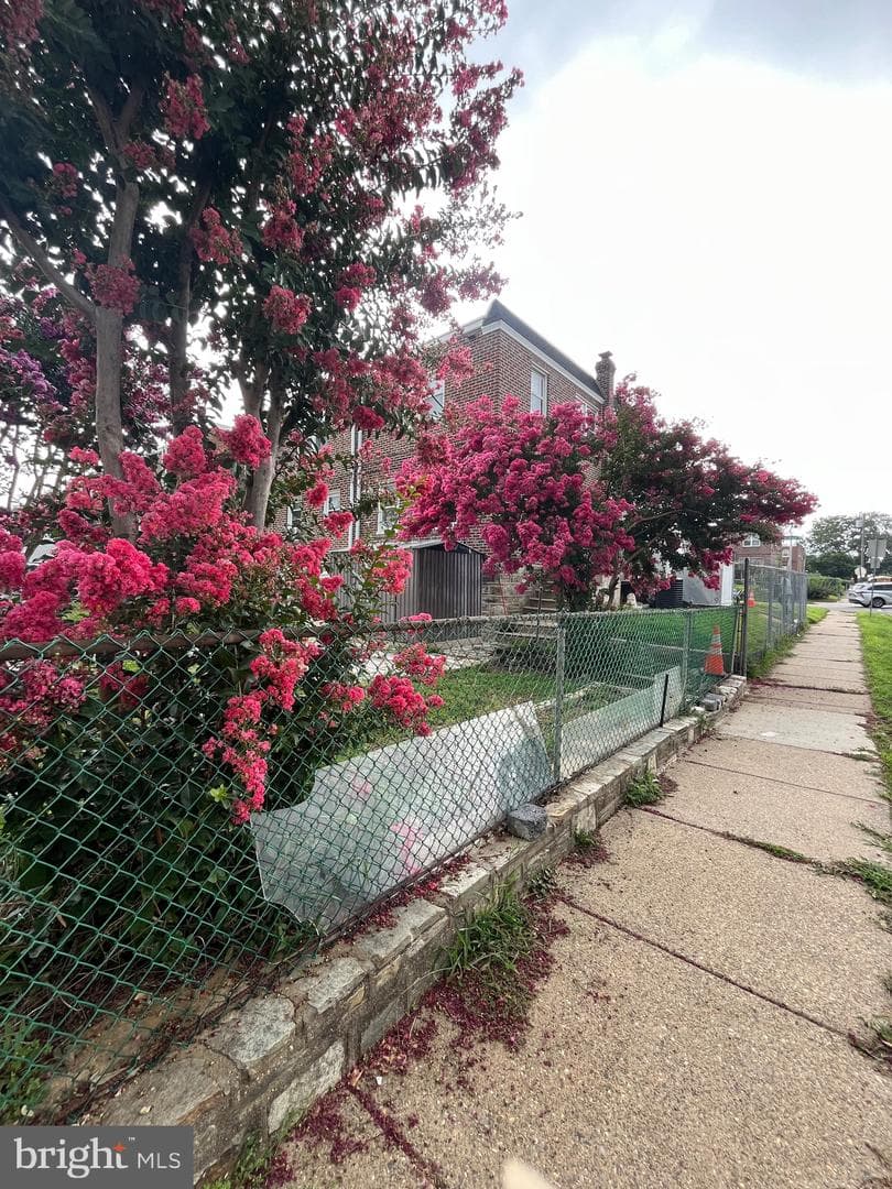 850 Longshore Avenue photo 22