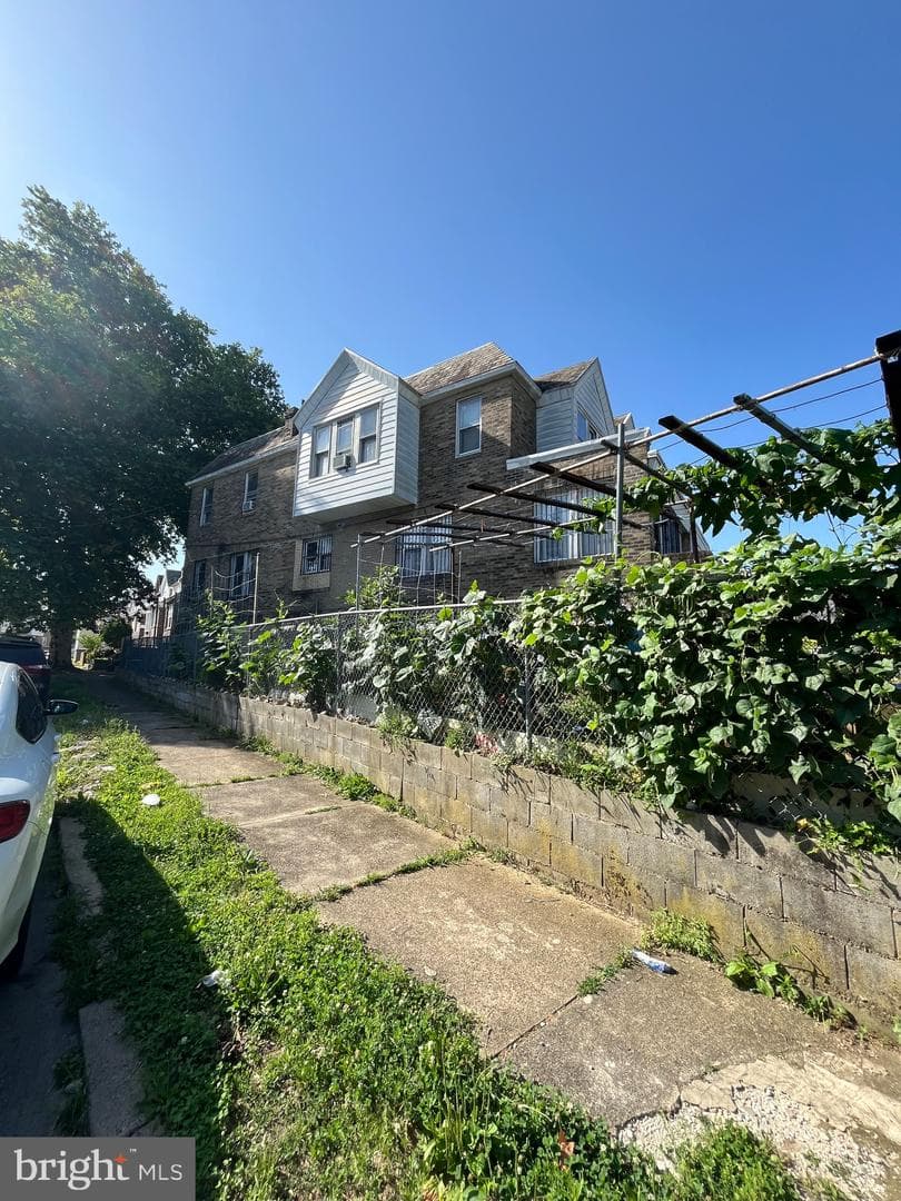 5135 F Street photo 12
