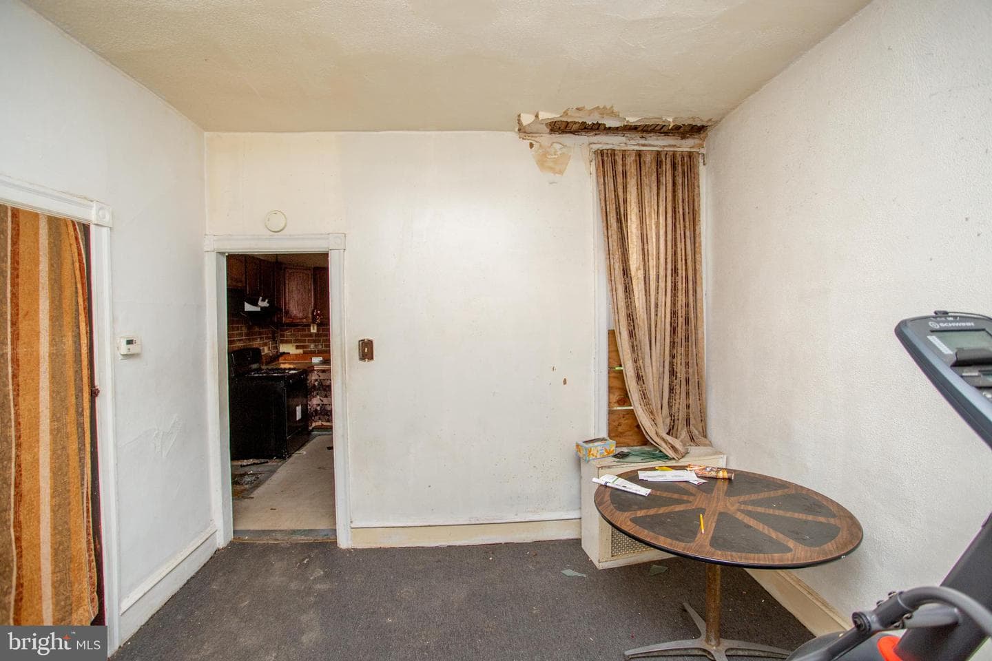 814 E Woodlawn Street photo 21