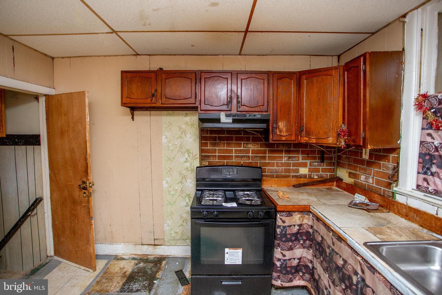 814 E Woodlawn Street photo 26