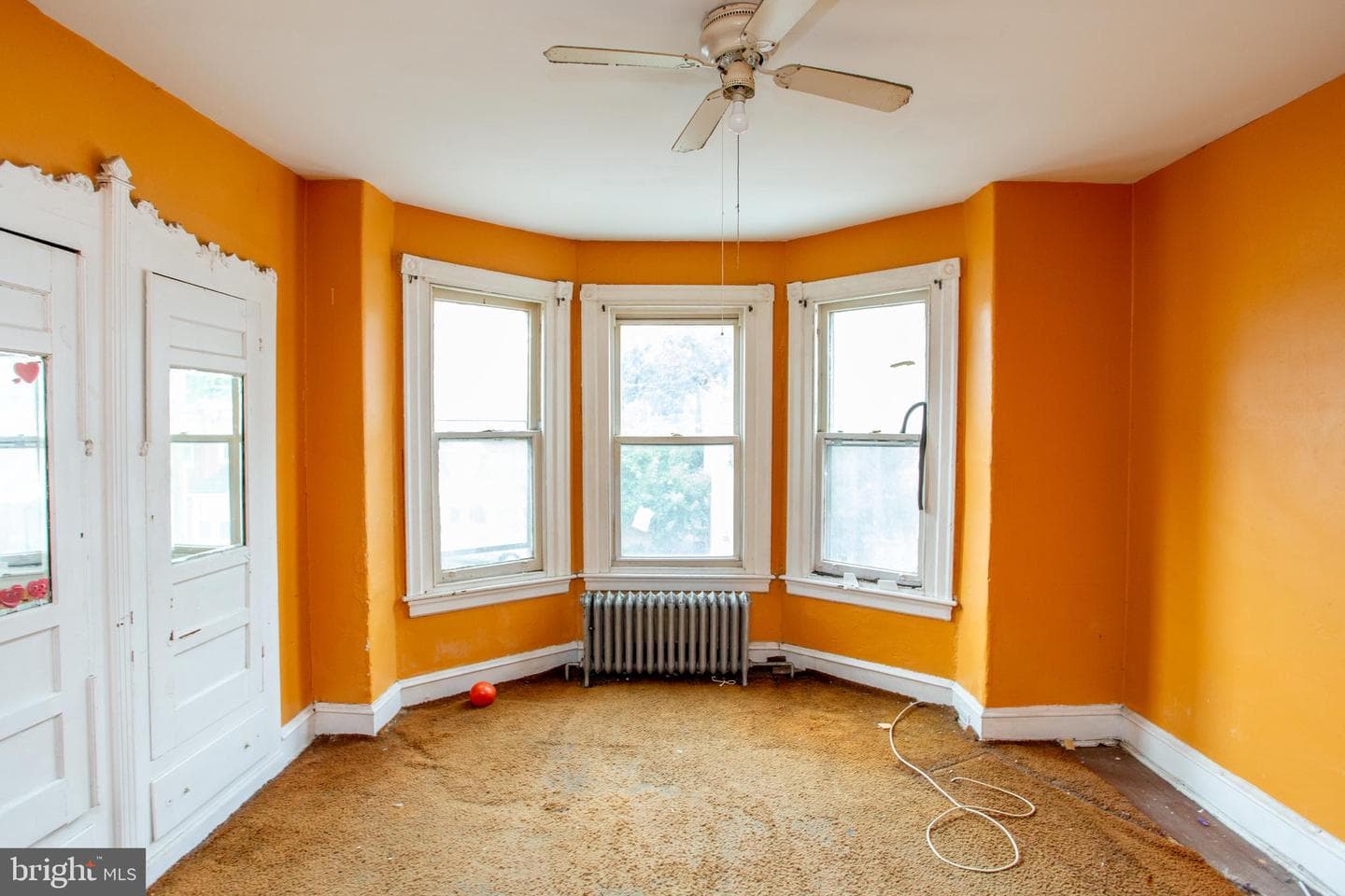 814 E Woodlawn Street photo 36