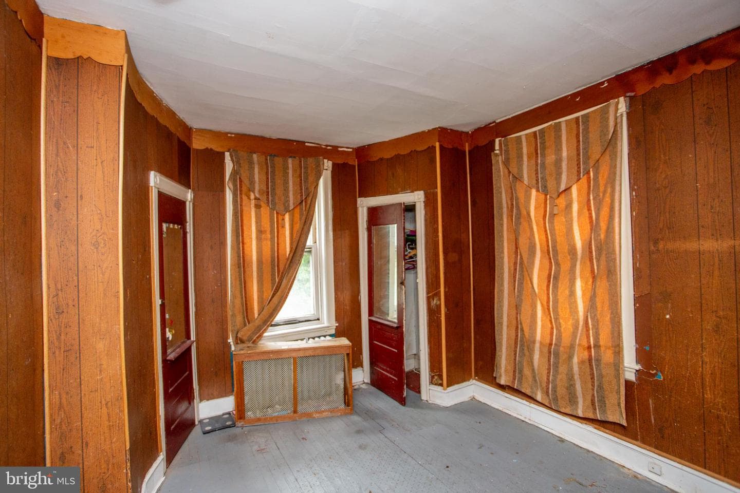 814 E Woodlawn Street photo 50