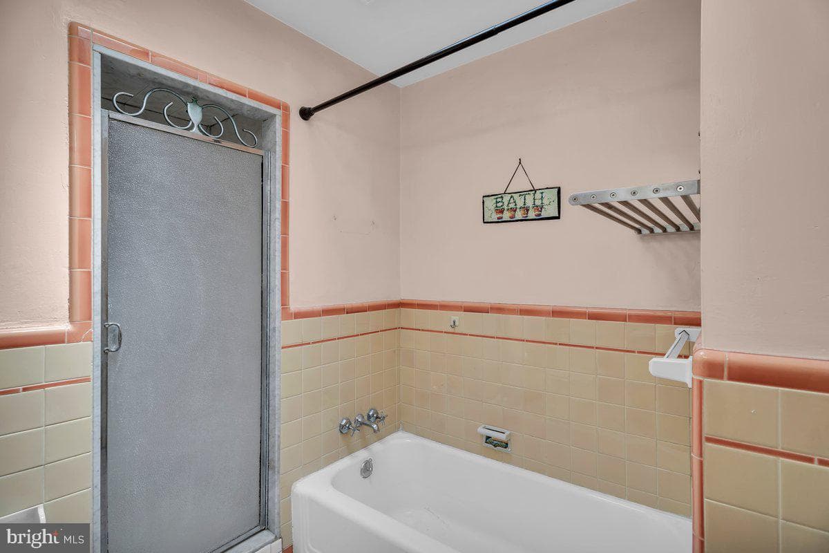 3240 Longshore Avenue photo 20