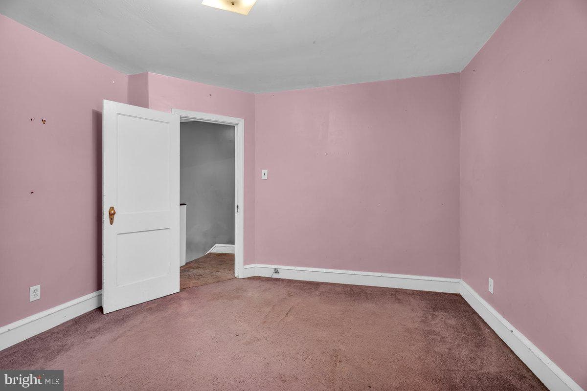 3240 Longshore Avenue photo 22