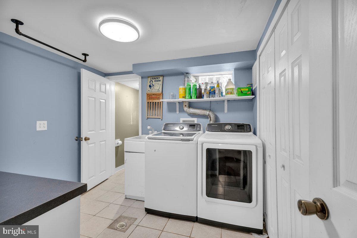 3240 Longshore Avenue photo 27