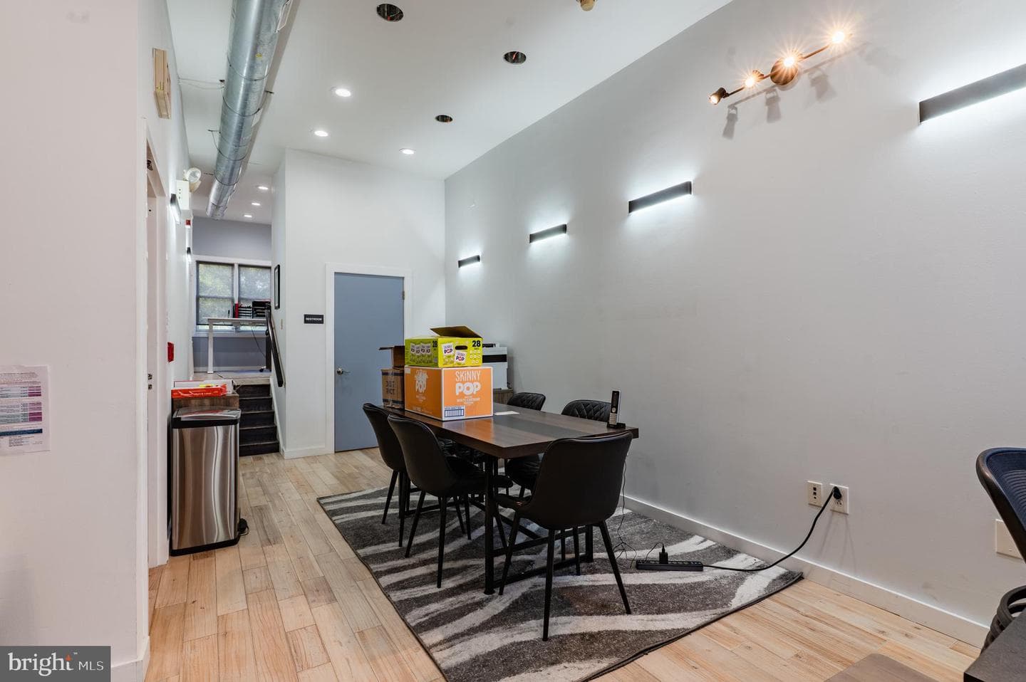 319 Bainbridge Street photo 20