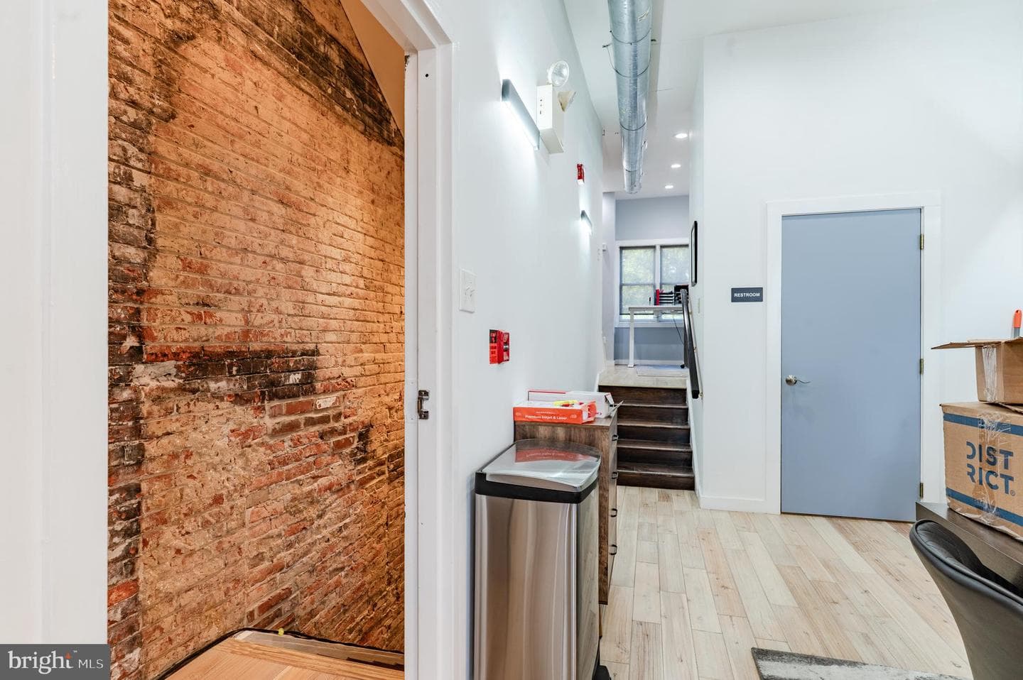319 Bainbridge Street photo 8