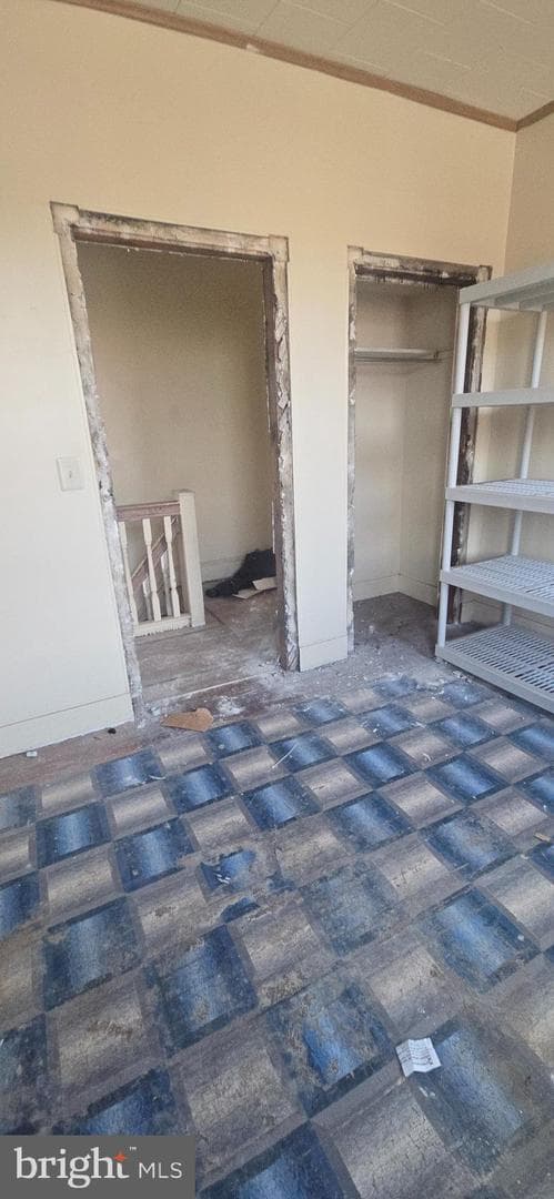 2301 S Croskey Street photo 4